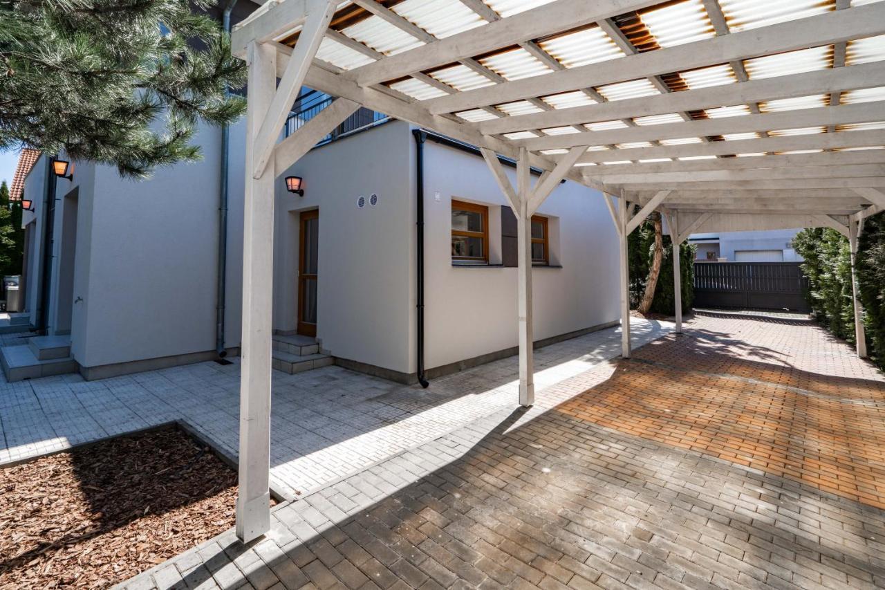 Serenity Prague Villa With Garden Jacuzzi Exterior foto
